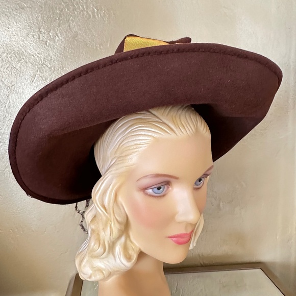 AMAZING 1940s\' BROWN FELT WIDE BRIM HAT + GOLD GROSGRAIN BOWS + THICK VEIL main image 6